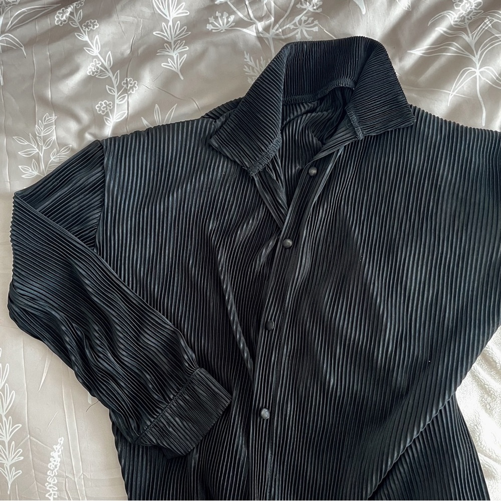 silky soft pajama top 🖤